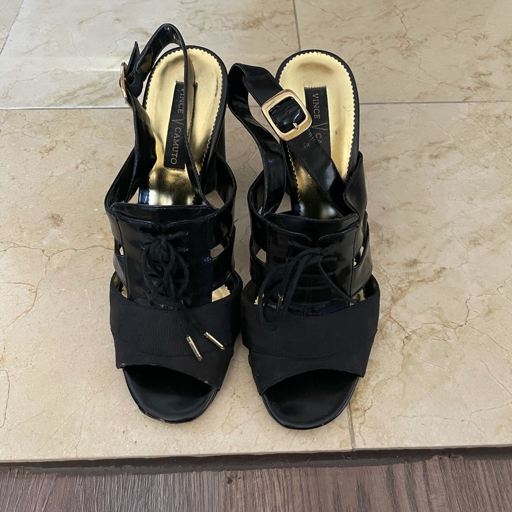 Open toe Vince Camuto Pumps